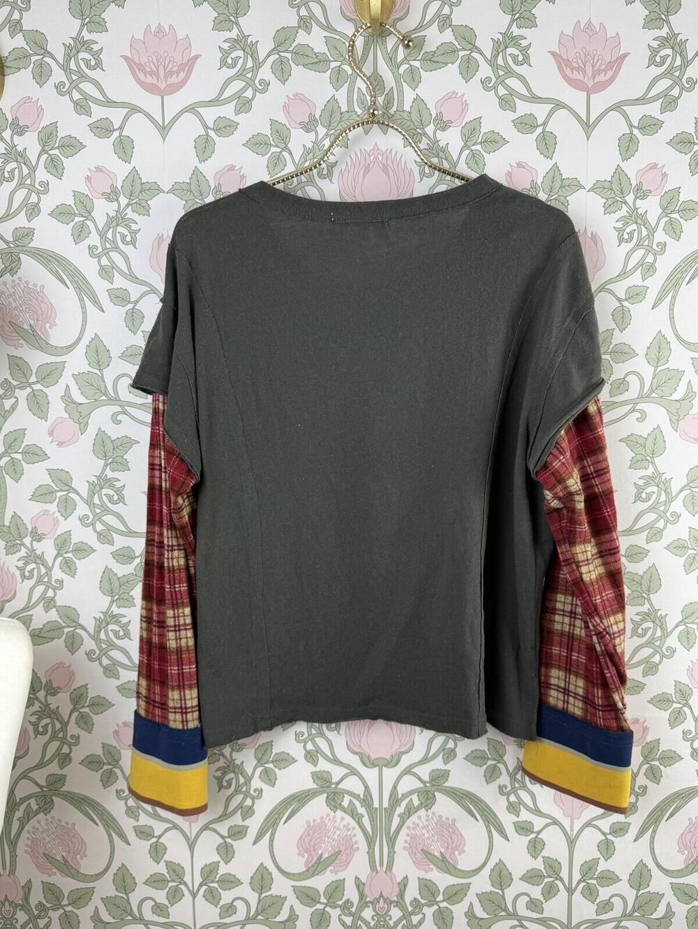 Natural Life Gray & Red and Red Groovy Plaid Long Sleeve T-Shirt - Size - Small - Picture 3 of 7